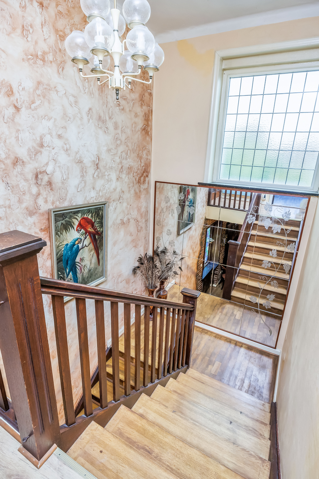 Trappa från ov till bv