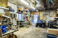 Garage och förråd